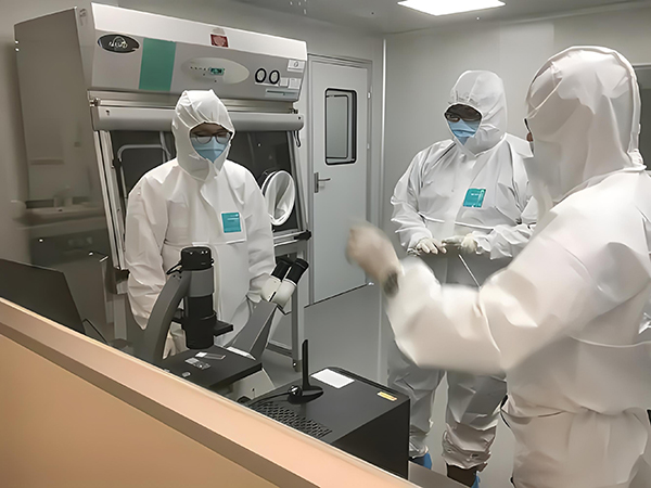 實(shí)驗(yàn)室實(shí)景2